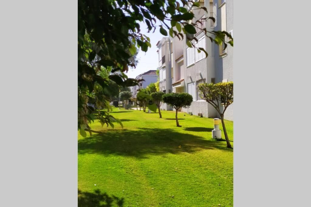 Acogedor Apartamento A 100 M. De Pinares Y Playa Lejlighed Rota Eksteriør billede